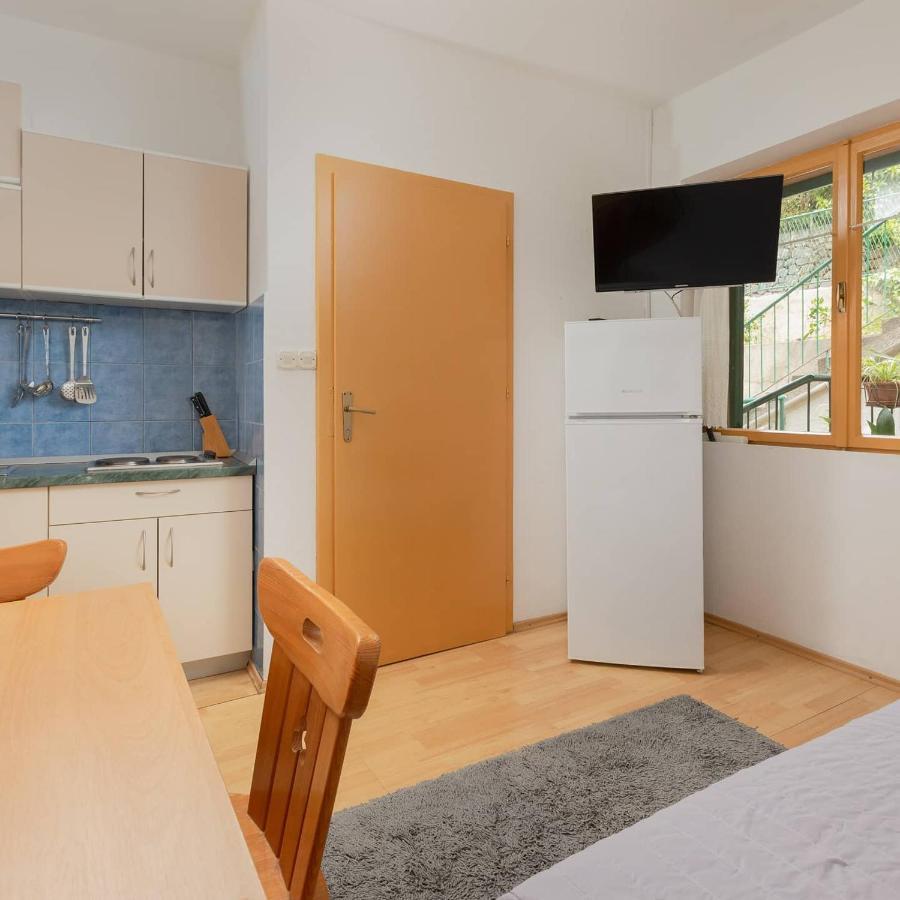 Pine And Sunshine Apartments Podgora Ngoại thất bức ảnh